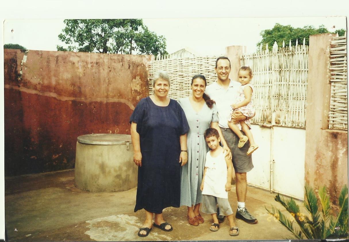 Photo 14. Adas's family and Mama Isabel.