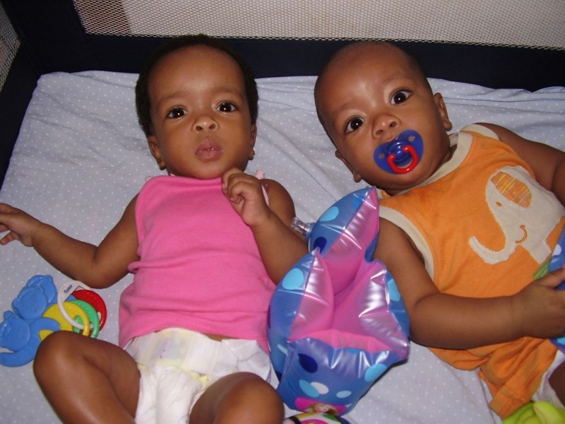 Photo 15. Rubin and Rebecca, the twins adopted by Adas and Rosemeire.