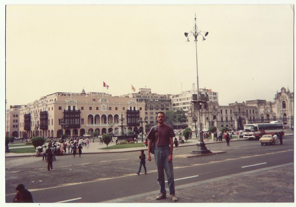 Photo 3. Adas in Lima, 1993.